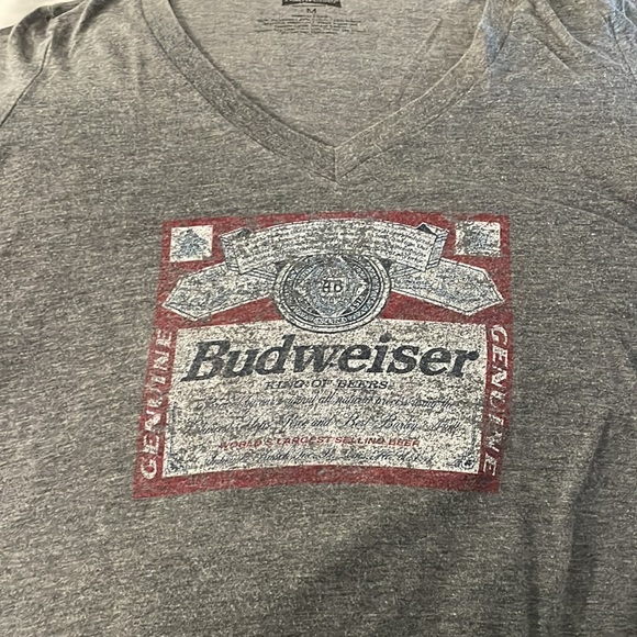 Budweiser & Dilly Dilly BL Beer Girl T-Shirts - Picture 5 of 8